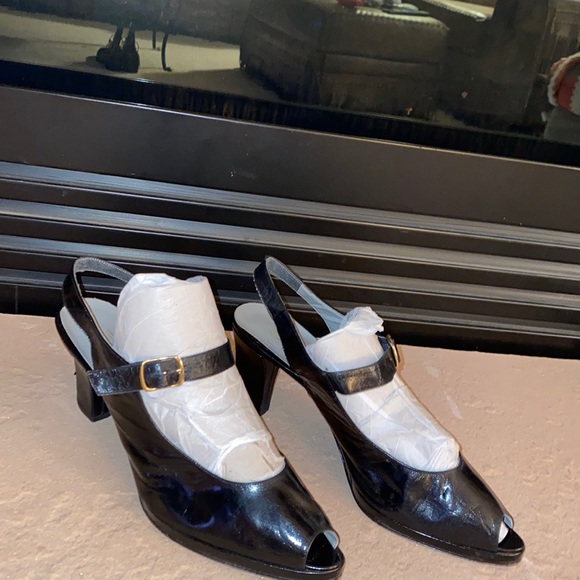 Adolpho Shoes - Adolfo Vero Cuoio Italy Peep Toe Heels